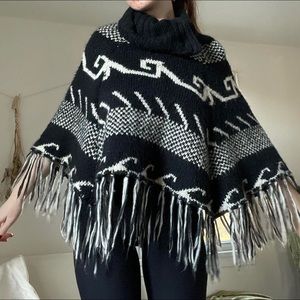 Steve Madden Turtle Neck Sweater Shawl Black White Tribal Pattern with Fringe